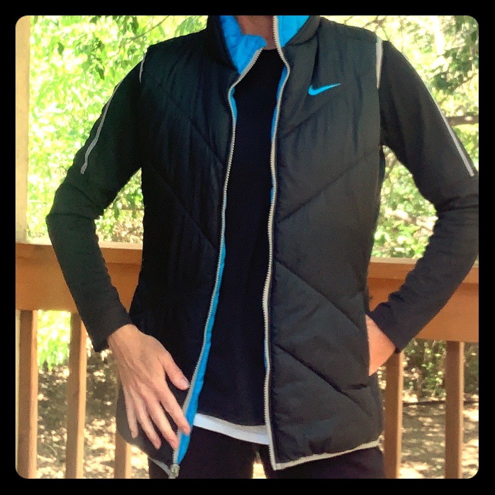 Nike reversible puff vest- fits Womens Medium